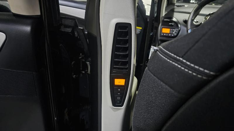 CITROEN C4 PICASSO GLXA em Três Rios