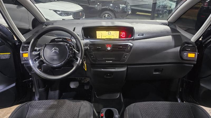 CITROEN C4 PICASSO GLXA em Três Rios