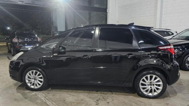 CITROEN C4 PICASSO GLXA em Três Rios