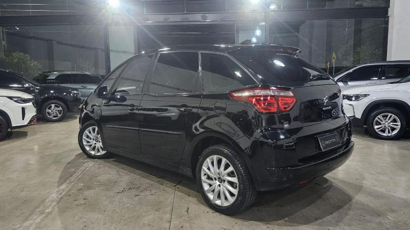 CITROEN C4 PICASSO GLXA em Três Rios