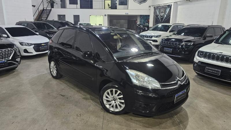 CITROEN C4 PICASSO GLXA em Três Rios
