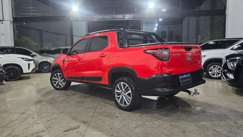 FIAT STRADA VOLCANO CD em Três Rios
